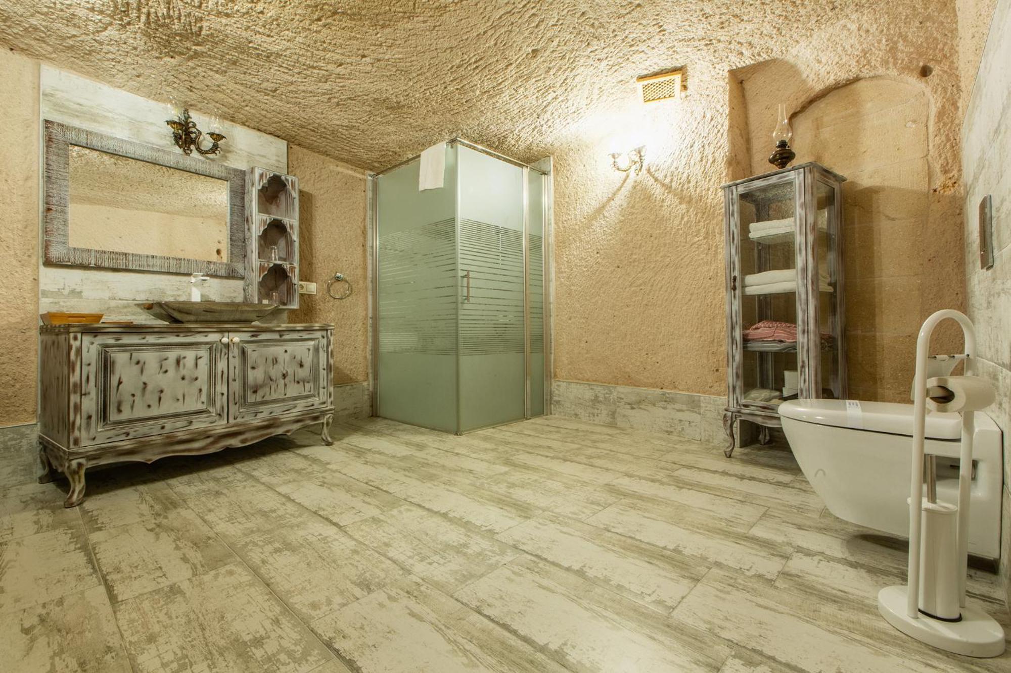 Karlik Cave Suite Cappadocia Üchisar Bagian luar foto
