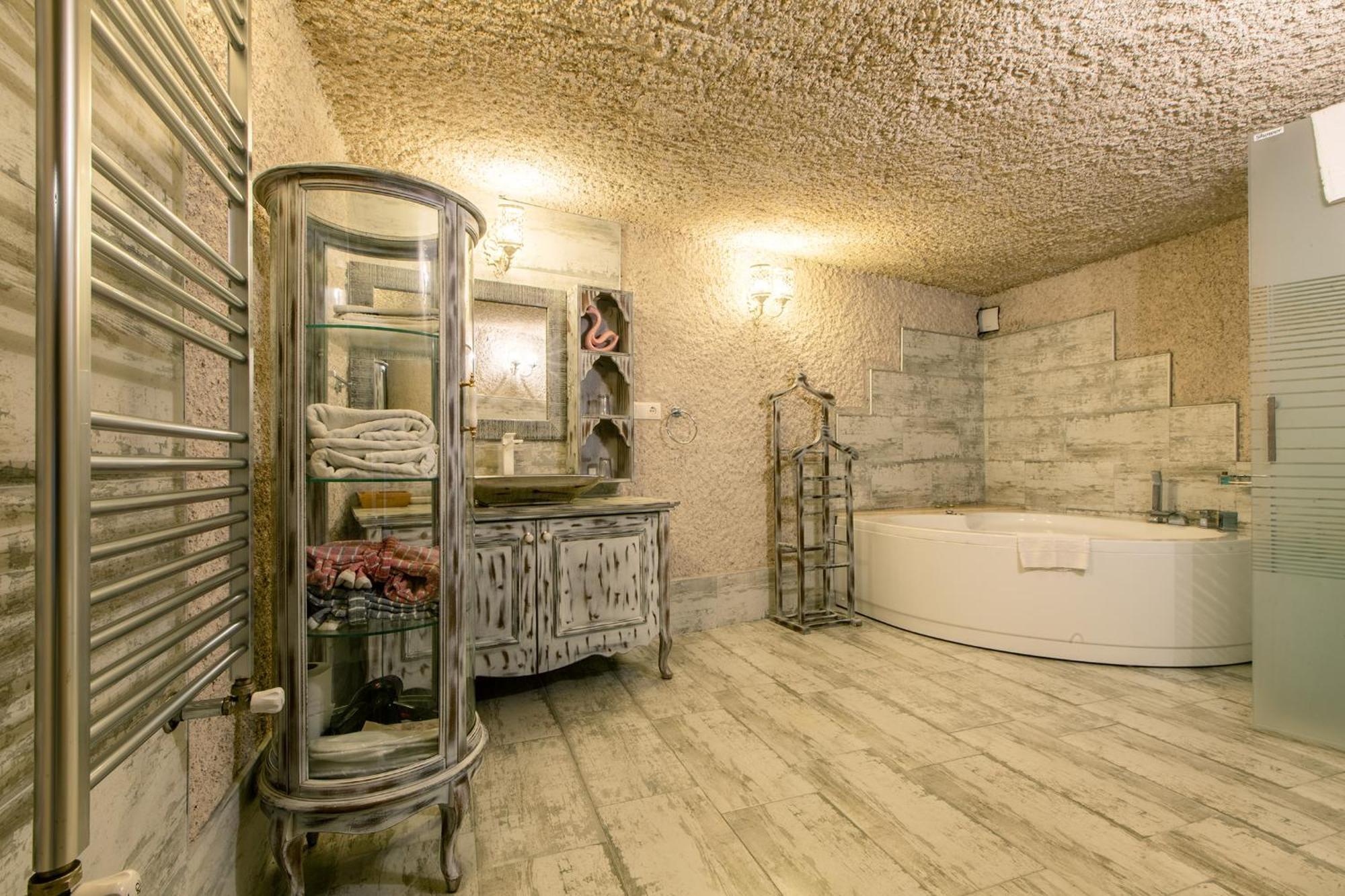 Karlik Cave Suite Cappadocia Üchisar Bagian luar foto
