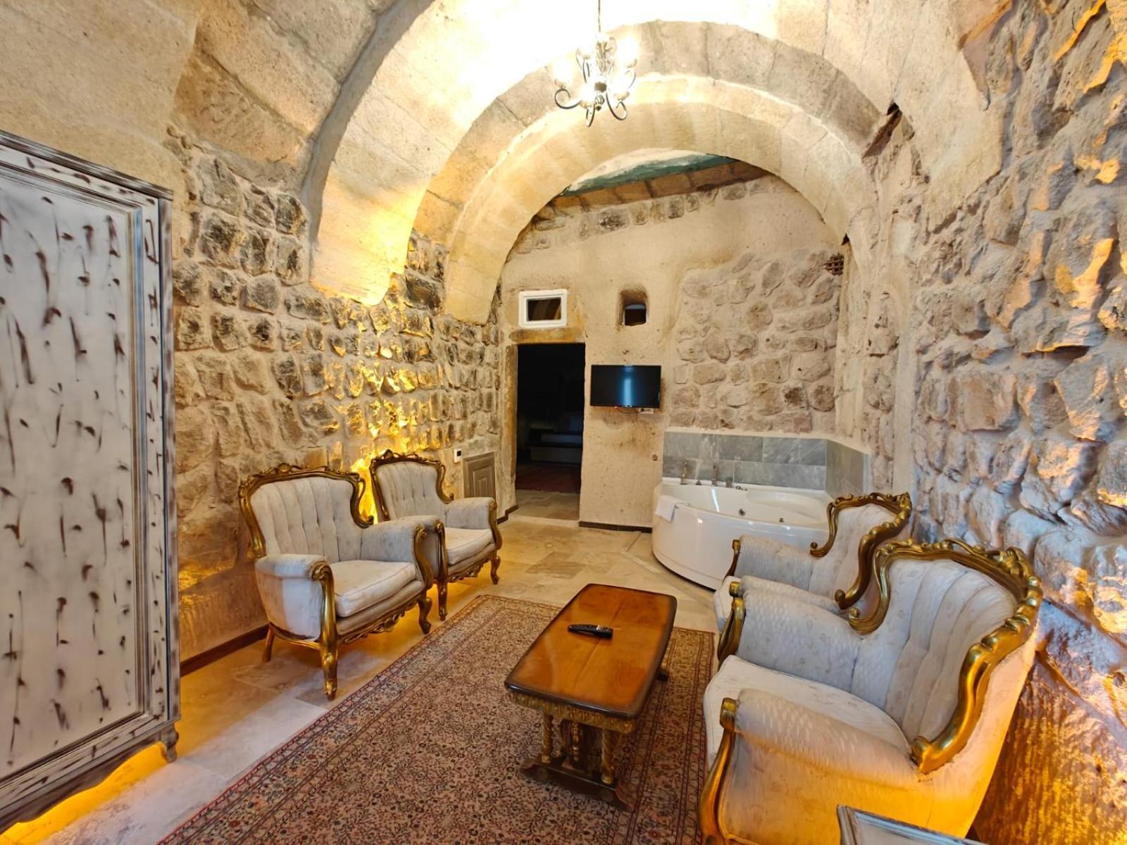 Karlik Cave Suite Cappadocia Üchisar Bagian luar foto