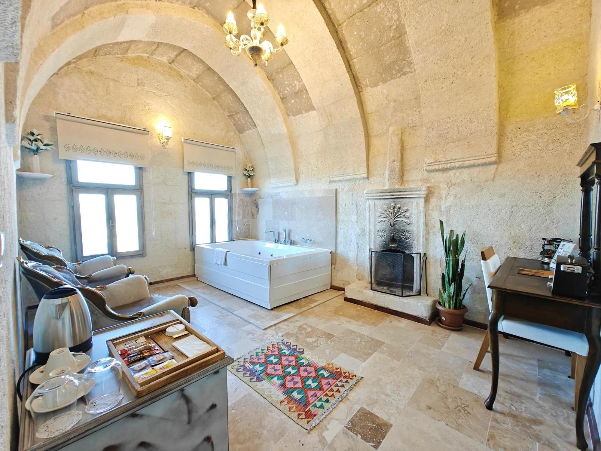 Karlik Cave Suite Cappadocia Üchisar Bagian luar foto