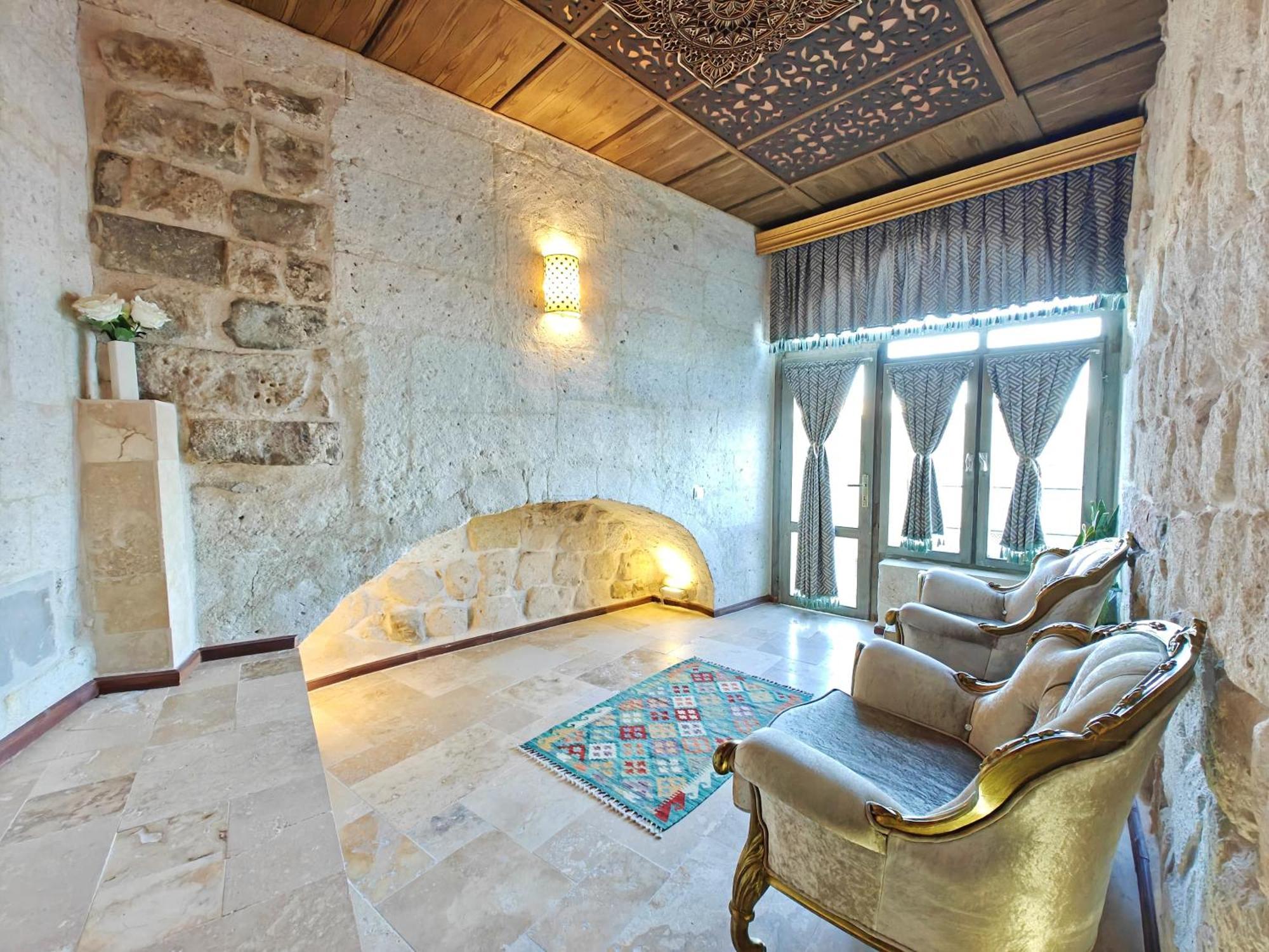 Karlik Cave Suite Cappadocia Üchisar Bagian luar foto